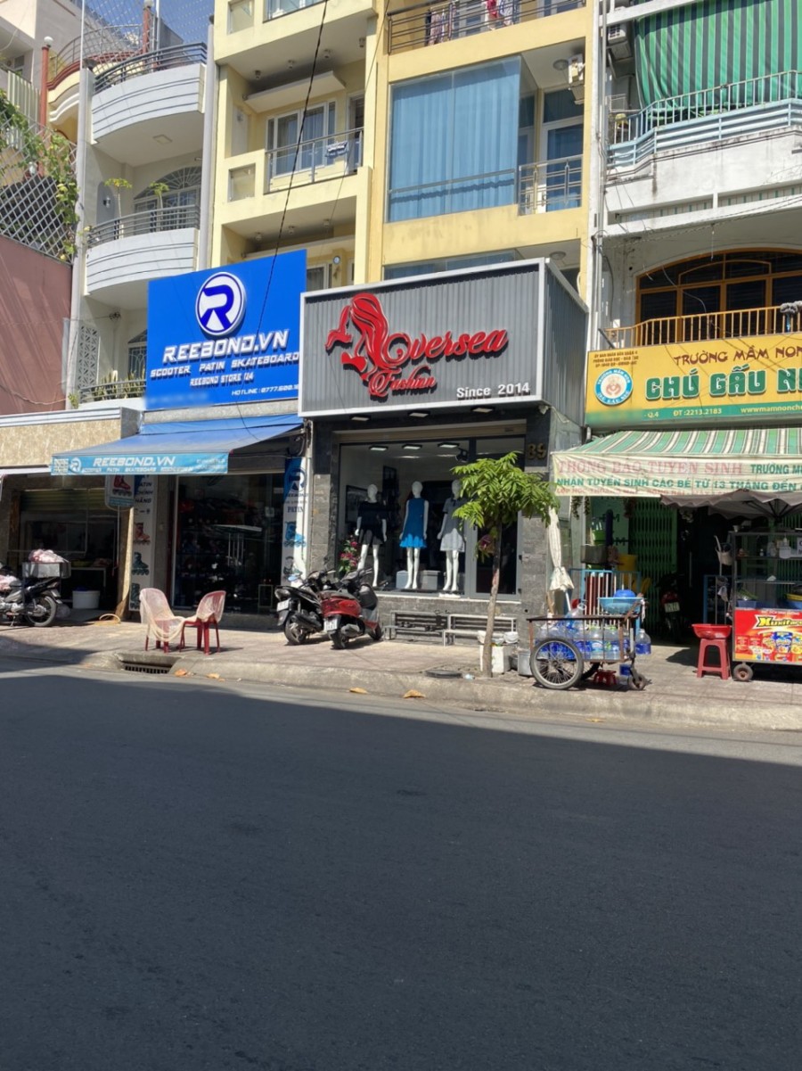 Cho thuê nhà căn góc 3 mặt tiền đường kinh doanh đường Vĩnh Hội P4 Q4