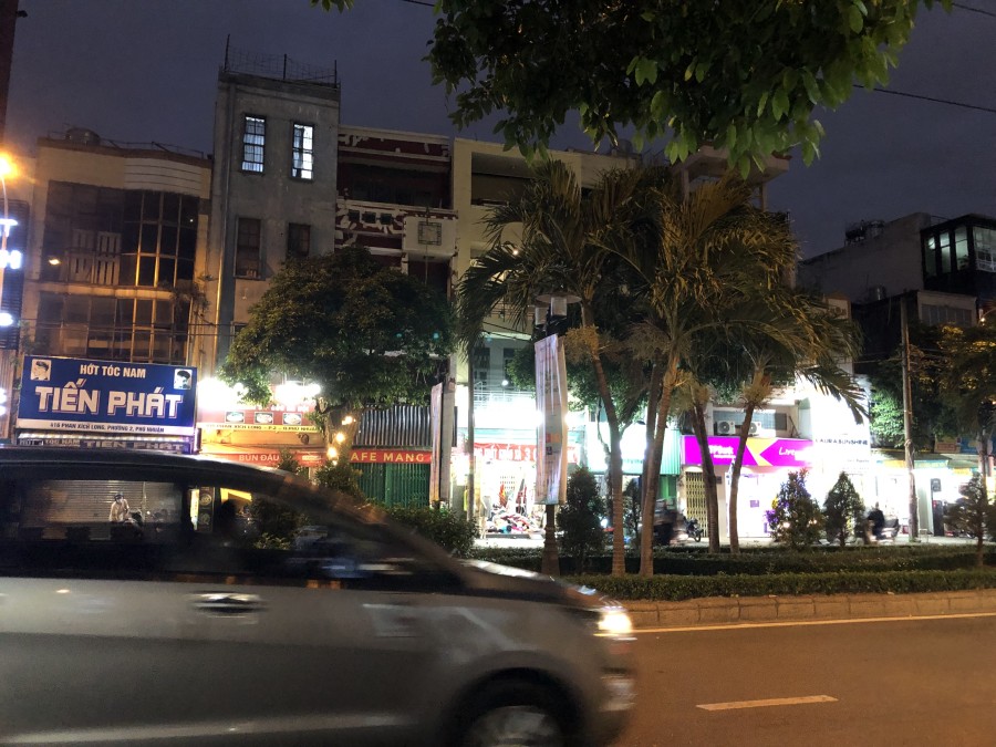 Cho thuê mặt tiền đường 273 Phan Xích Long, Phường 02, Phú Nhuận.