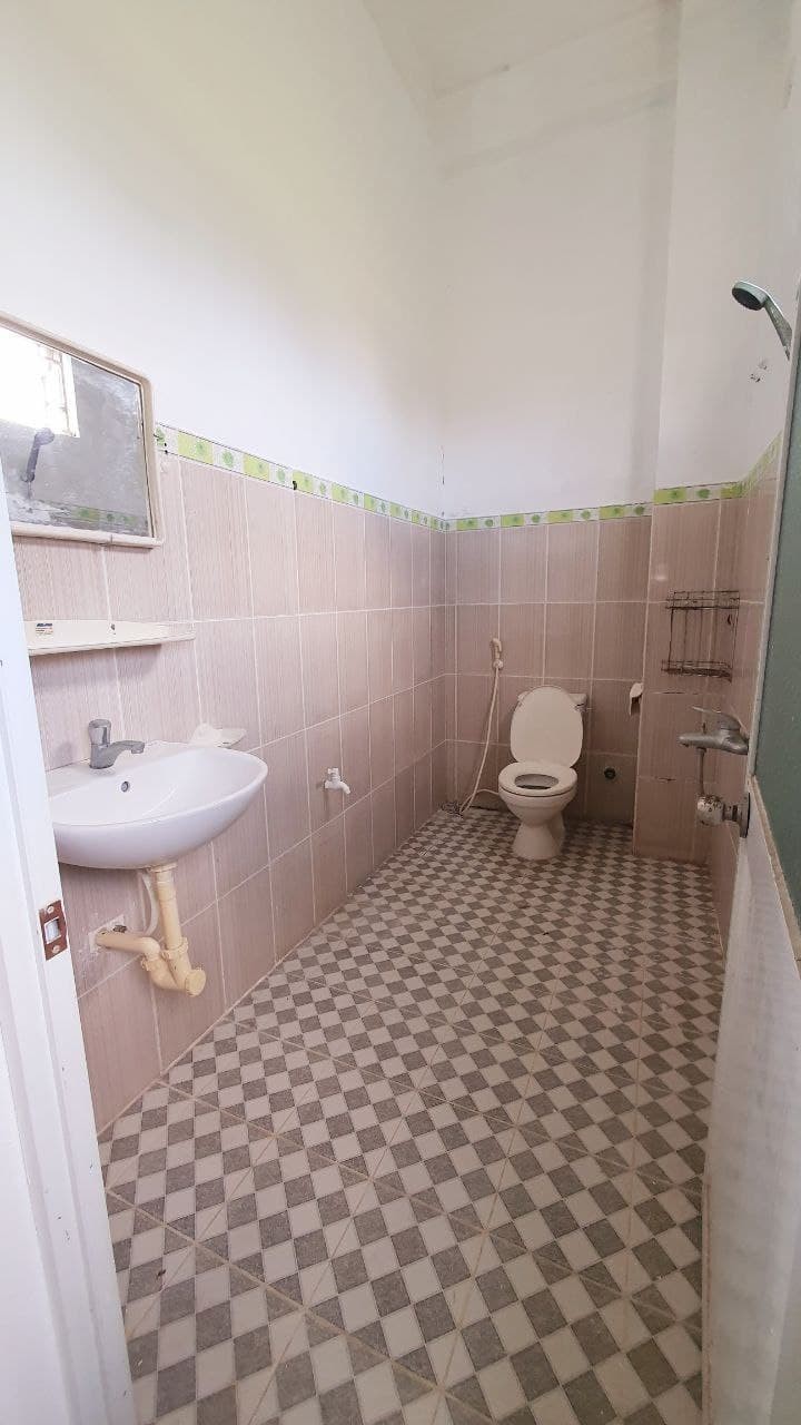 Nhà nguyên căn đường Võ Văn Đồng cho thuê. Giá cho thuê: 3.5tr/tháng
