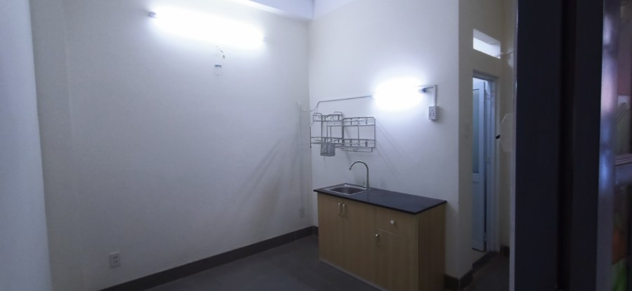 Phòng trọ thông thoáng, vào ở ngay tại 148 Đường Lý Thánh Tông, Phường Hiệp Tân, Quận Tân Phú