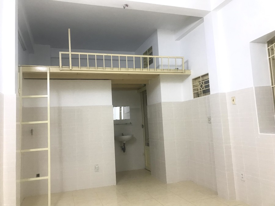 Phòng trọ cho thuê trung tâm Quận 10 - đường CMT8 (giao Tô Hiến Thành)