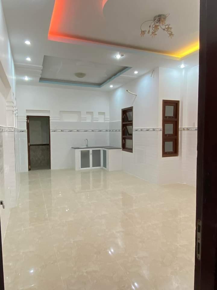 Tòa nha moi xây mat tiền gần trường học tan quy. Lottet. Giá 6tr đến 7tr full nội thất dt 35m2
