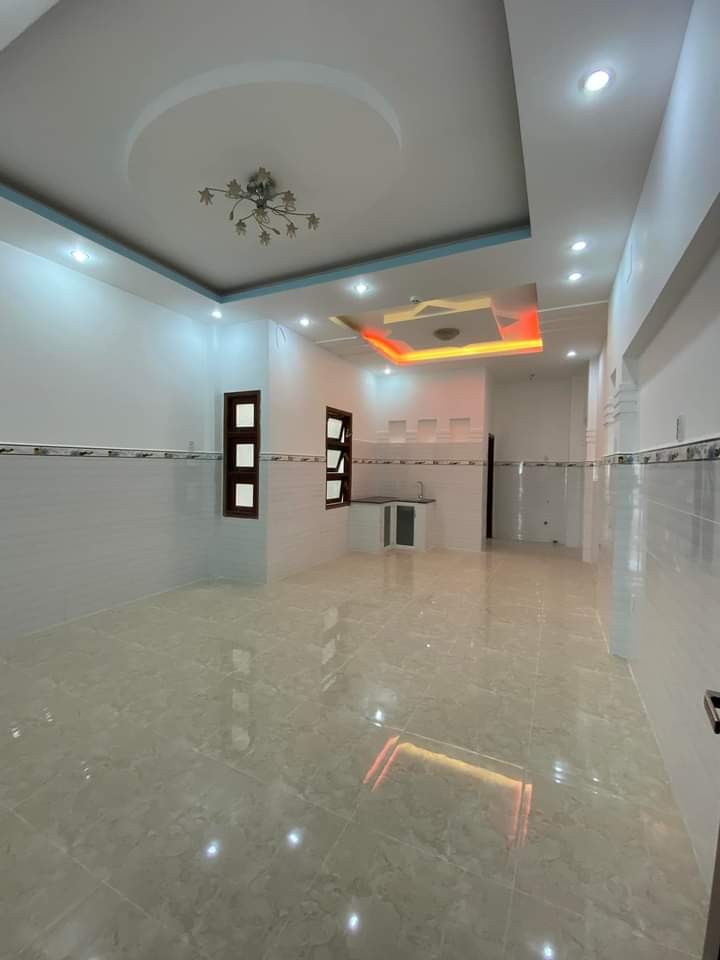 Tòa nha moi xây mat tiền gần trường học tan quy. Lottet. Giá 6tr đến 7tr full nội thất dt 35m2