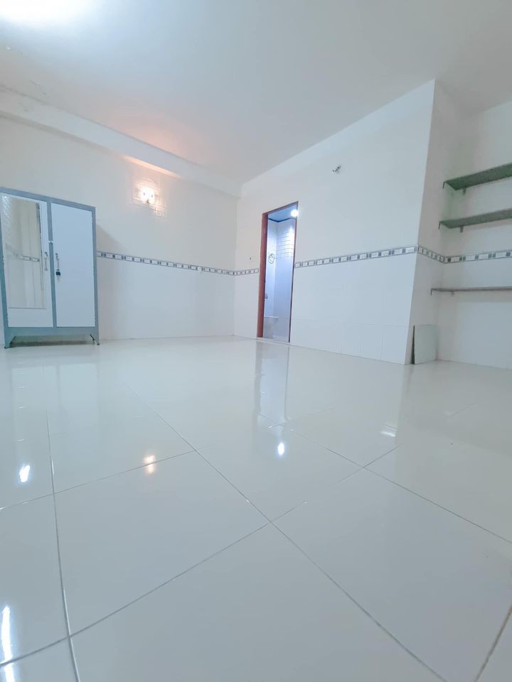 HOT Phòng đẹp, nhà mới cho thuê đối diện Etown Cộng hòa chỉ 3.5 tr