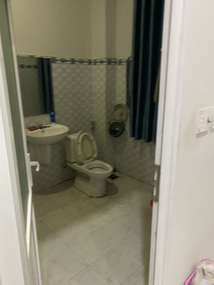 Cho thuê tầng 2 nhà phố 6x8 m2 tại 1B Đường số 359, Phường Phước Long B, Quận 9