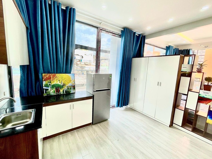 Cho thuê căn hộ penthouse tại Đường Lê Quang Định, Phường 11, Quận Bình Thạnh. Diện tích: 35m2