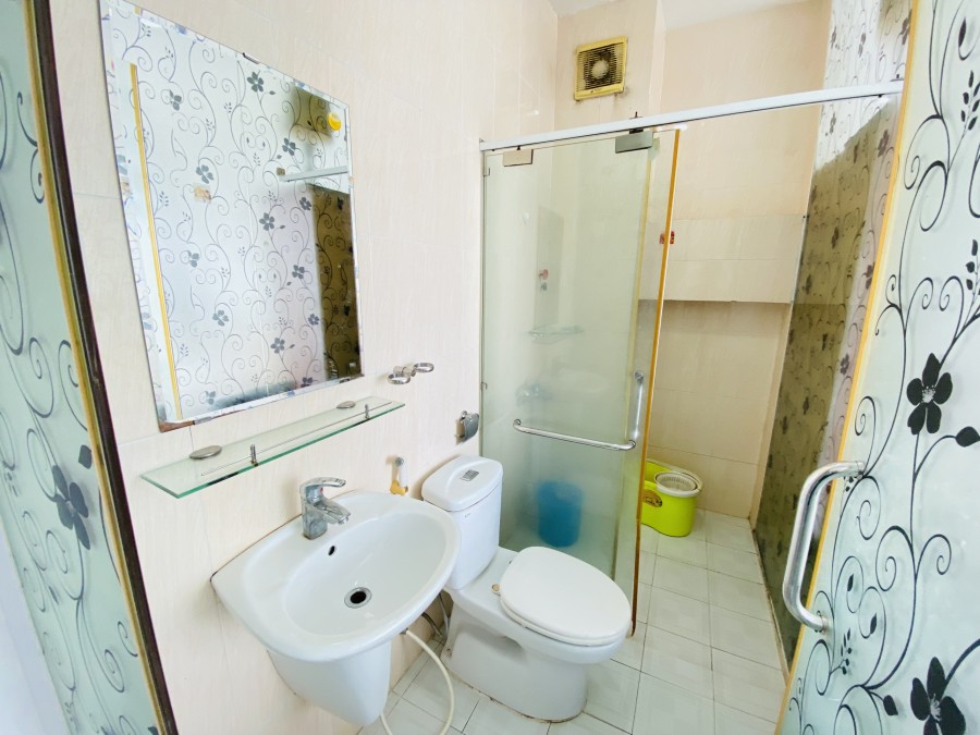 Cho thuê căn hộ ban công,mặt tiền Bùi Hữu Nghĩa,thang máy