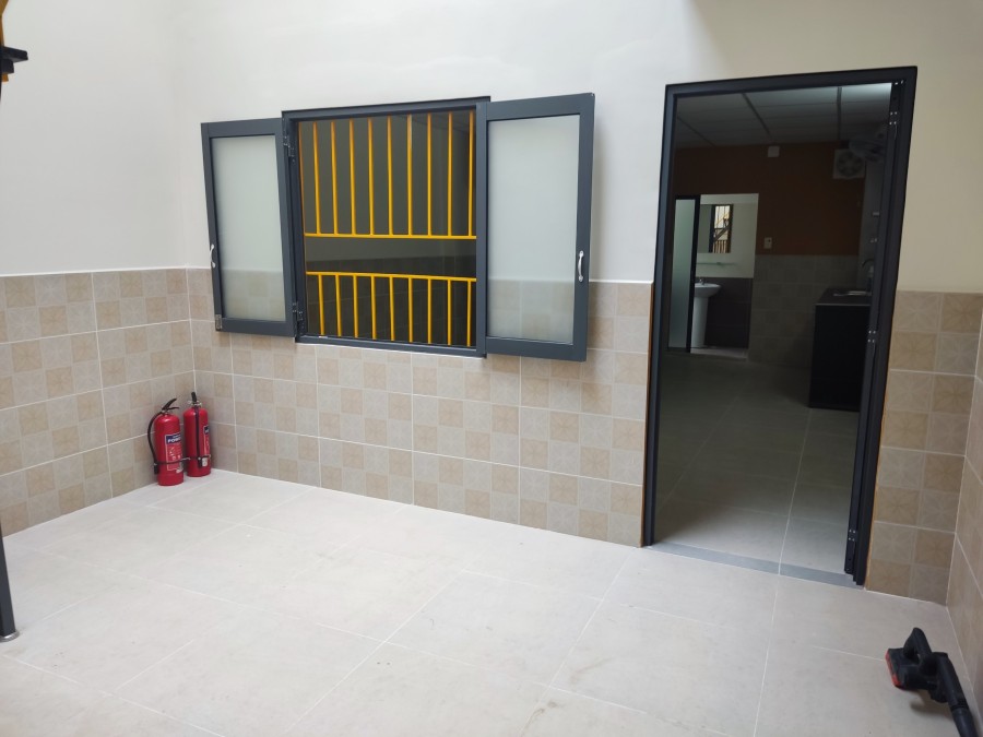 Phòng trọ cao cấp trong nhà nguyên căn mặt tiền 8m tại Phường Phước Bình, Quận 9