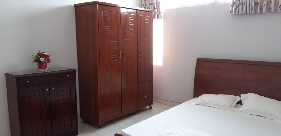Cho thuê căn hộ đầy đủ tiện nghi 2 phòng ngủ, 1 phòng khách + bếp + toilet
