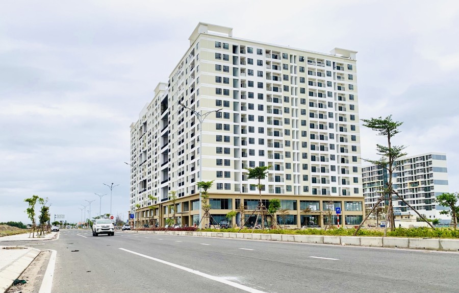 Cho thuê căn hộ 2 phòng ngủ view sông Cổ Cò tại chung cư FPT Plaza