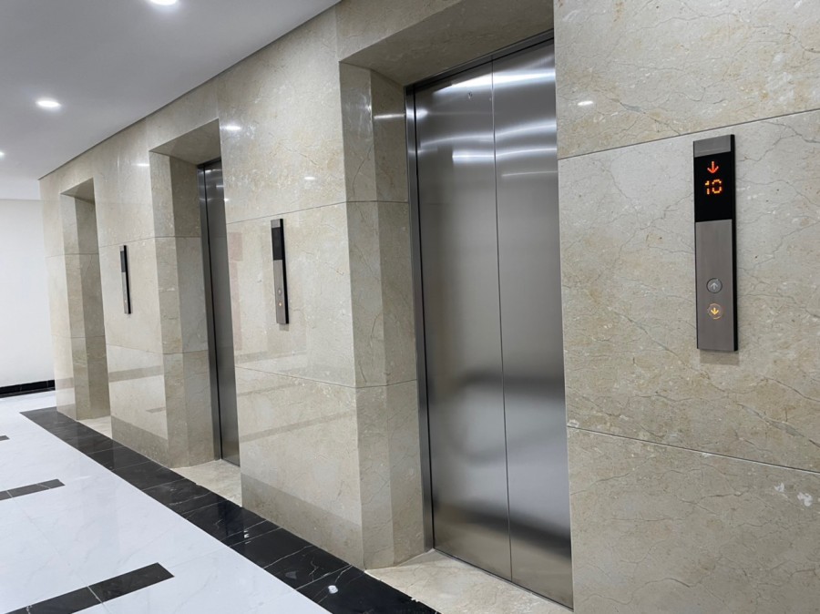 Cho thuê căn hộ 2 phòng ngủ view sông Cổ Cò tại chung cư FPT Plaza