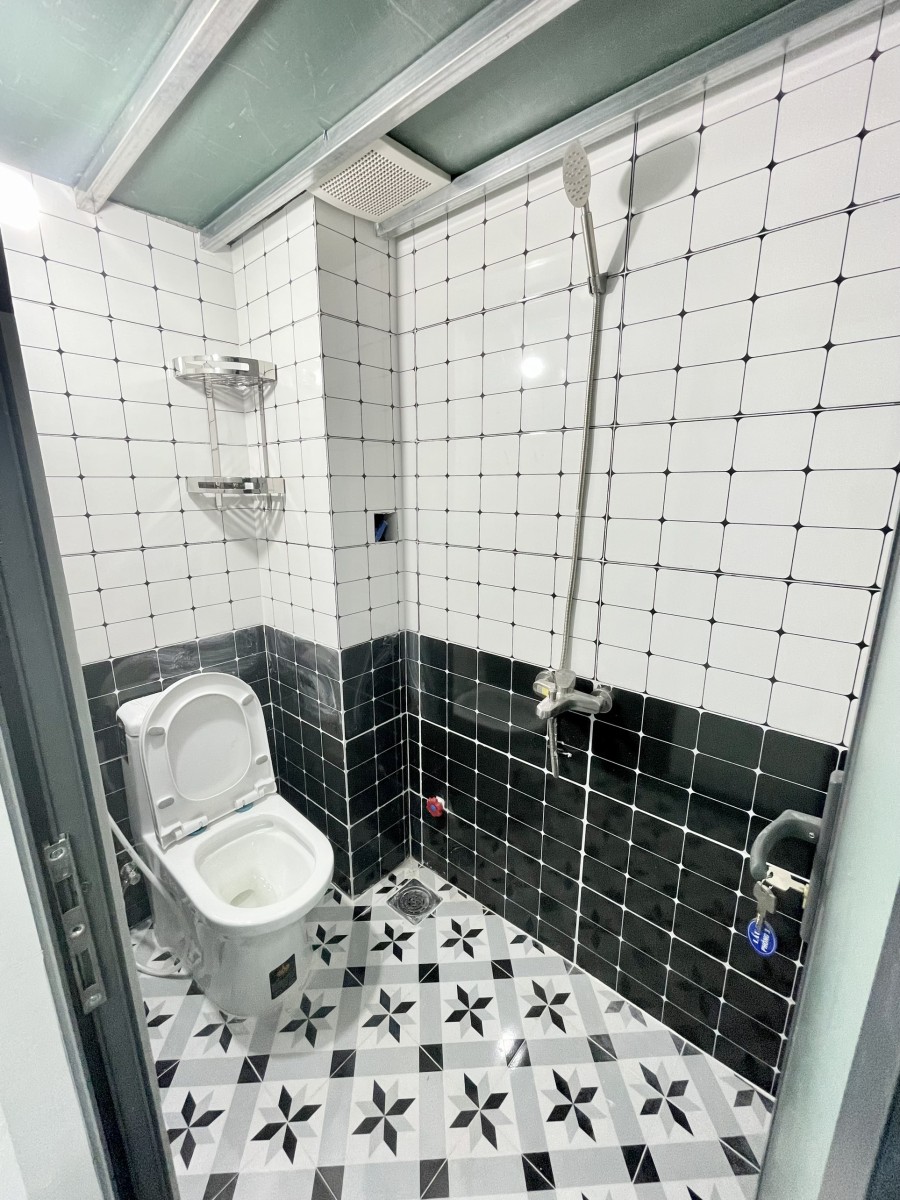 Phòng trọ mới xây 100% - Ban công - Giá Rẻ Sinh Viên Chỉ từ 2tr8/tháng - Tân Sơn - Gò Vấp - Sát bên chợ Phạm Văn Bạch