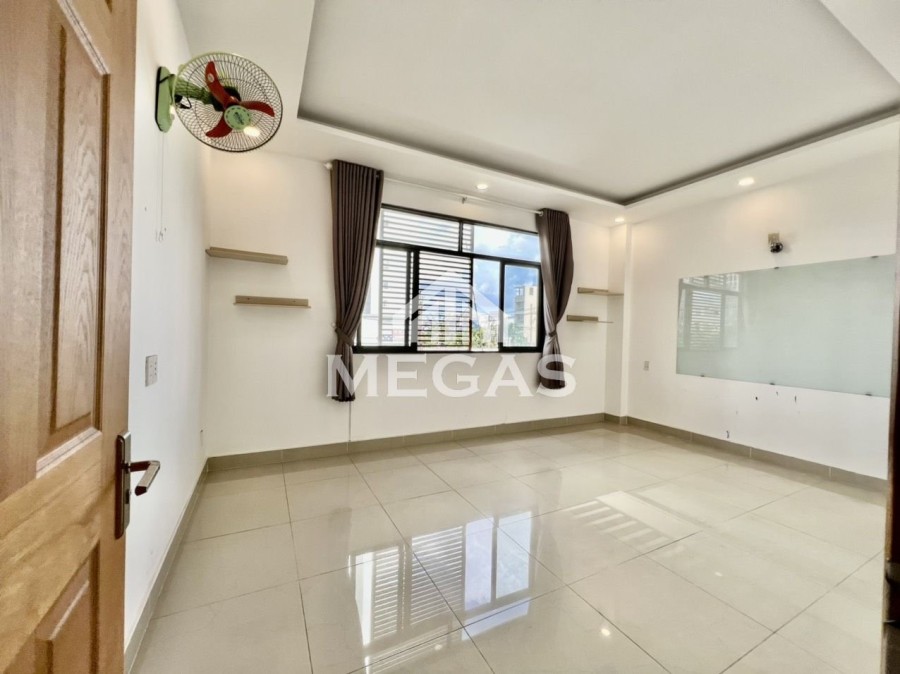 Căn hộ full nội thất ngay cầu Trường Chinh giá rẻ