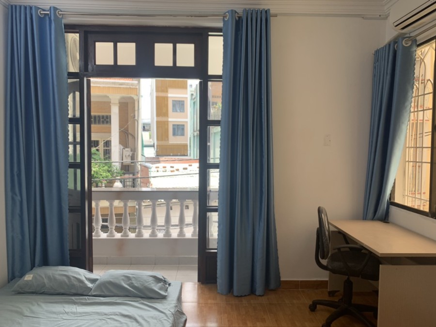 Cho thuê căn hộ dịch vụ full nội thất tại Nguyễn Văn Thương, Bình Thạnh