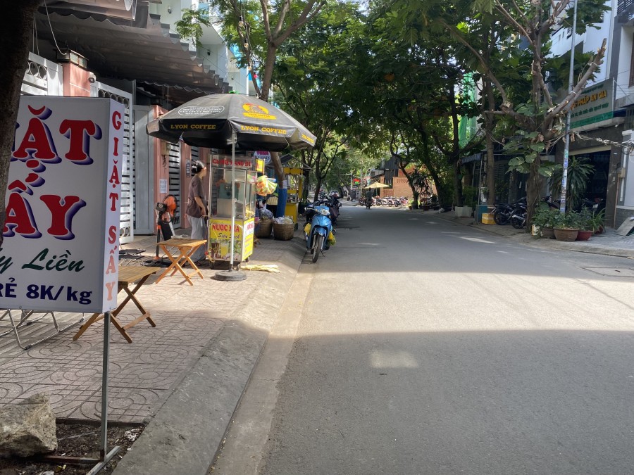 Cho thuê mặt bằng buôn bán gần trường đại học Văn Lang