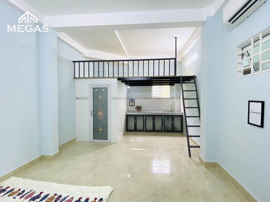 Căn hộ gác cao, nội thất đầy đủ tại Đường Huỳnh Tấn Phát, Phường Phú Thuận, Quận 7,