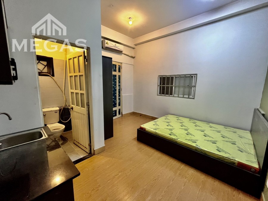 Cho thuê căn hộ Full nội thất ngay công viên phần mềm Quang Trung