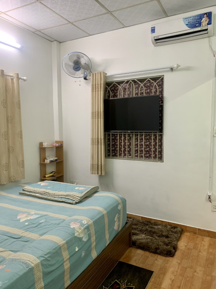 Cho thuê căn hộ quận Bình Thạnh giá rẻ chỉ 8tr , DT 55m2, độc lập full nội thất