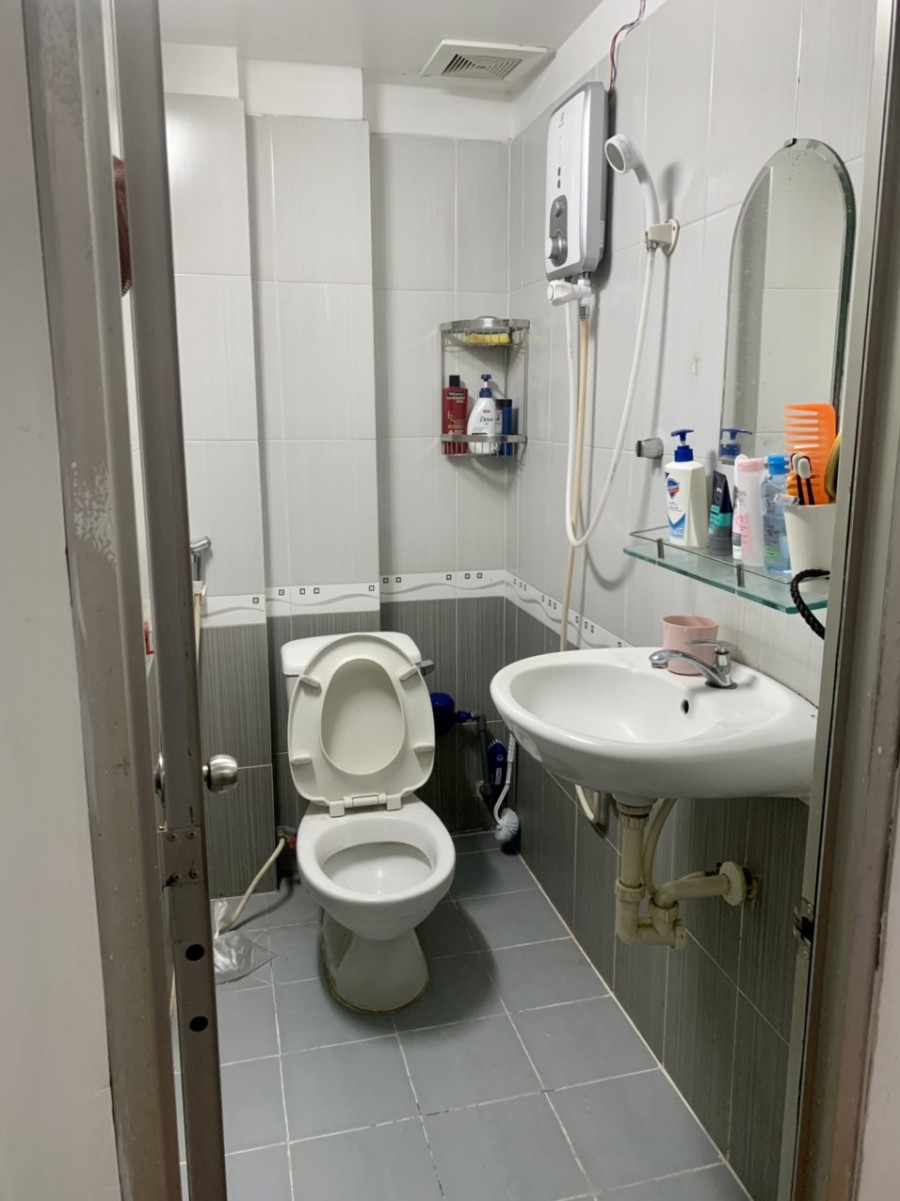 Cho thuê căn hộ quận Bình Thạnh giá rẻ chỉ 8tr , DT 55m2, độc lập full nội thất