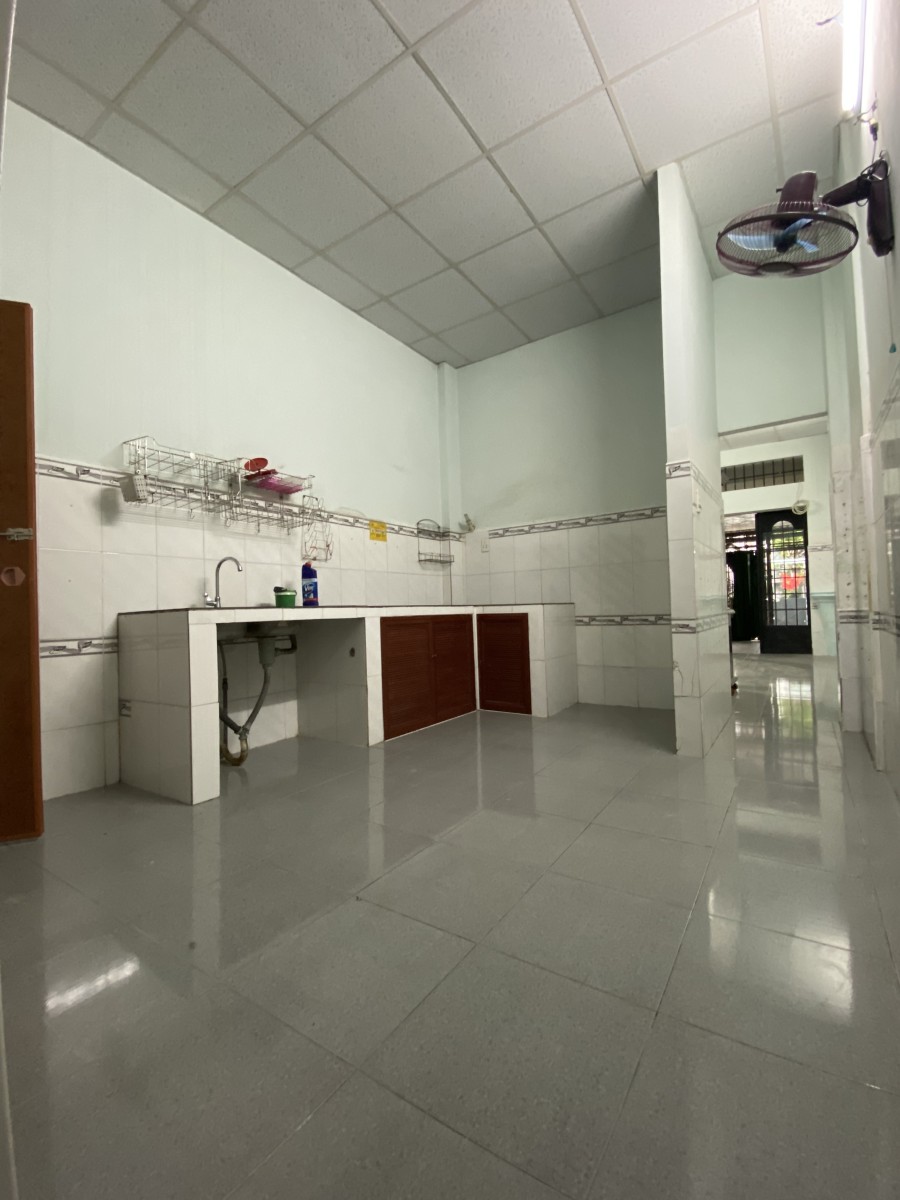 Cho thuê nhà nguyên căn gần chợ Bà Chiểu, đường Bạch Đằng