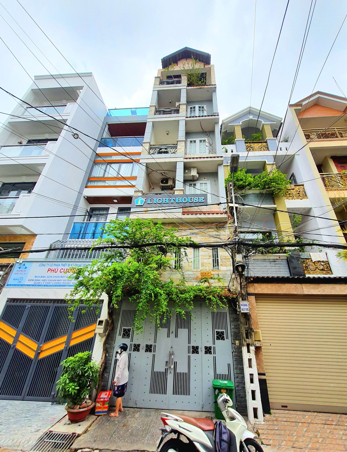 Cho thuê CHDV 25 - 35m2 Cộng Hòa, Tân Bình từ 4 - 5tr full NT, hầm để xe. An ninh, DV tốt