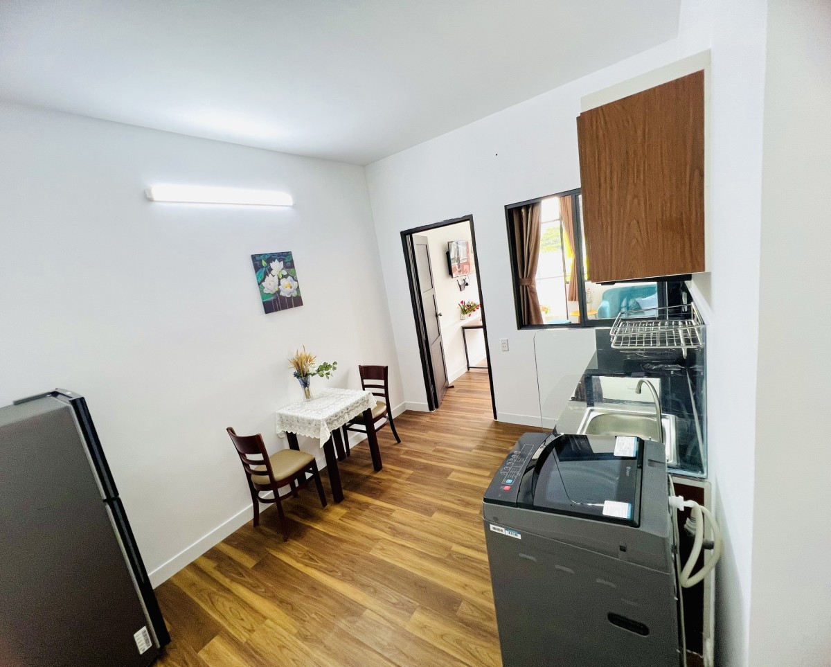 Căn 1Pn cao cấp bancon view thoáng 45m2