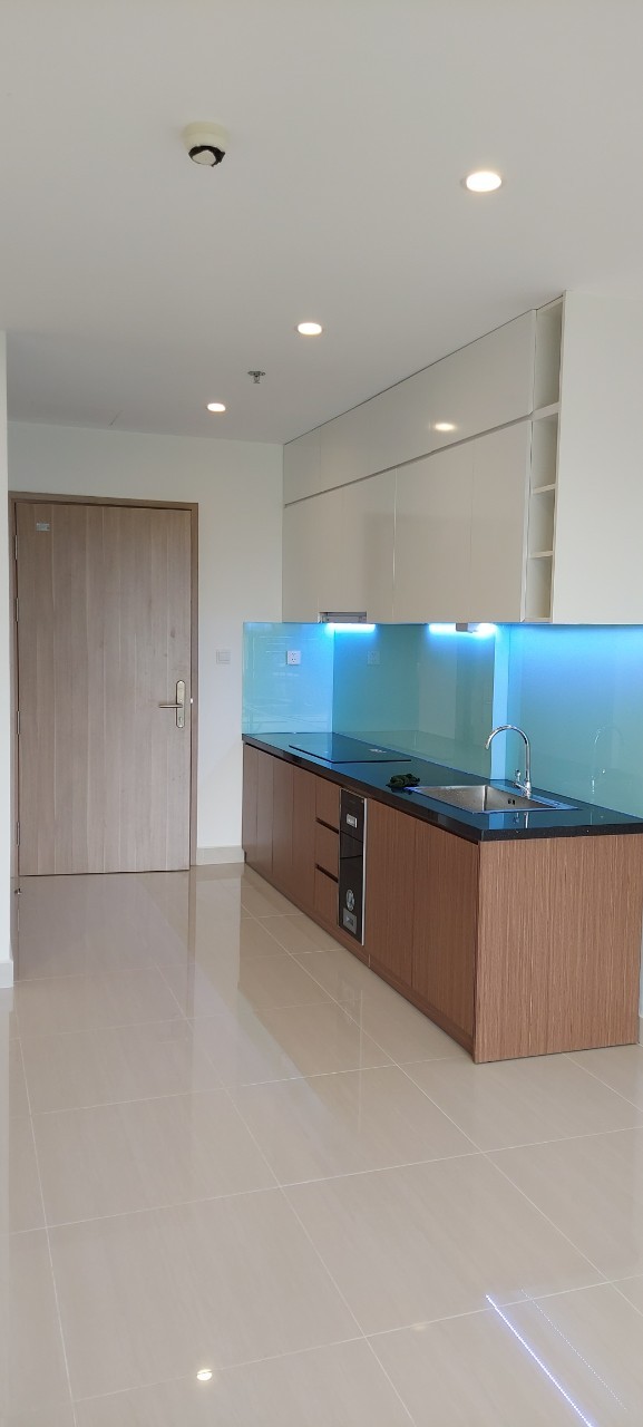 Cho thuê 2PN, 2WC Vinhomes Grand Park bếp rèm. Giá thuê: 6.500.000/ 1 tháng