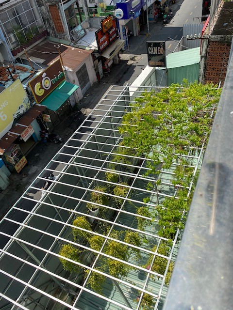 Phòng mới xây ở quận Phú Nhuận 2 mặt tiền đường có 2 balcon thoáng mát