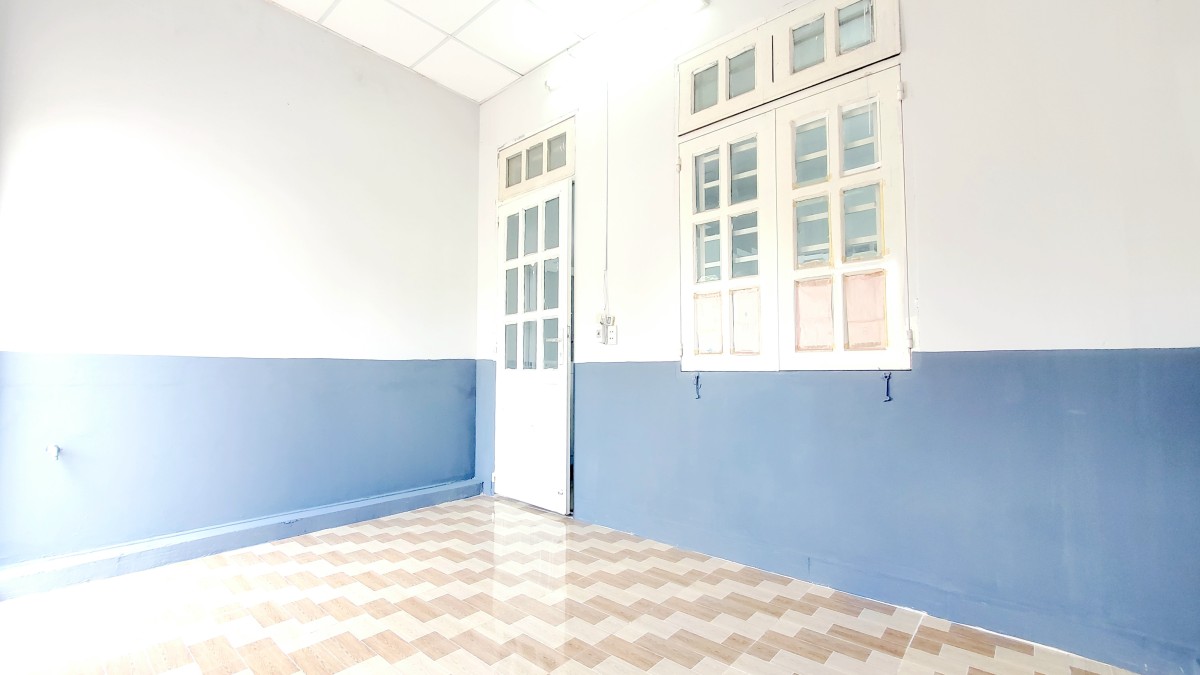 Căn hộ mini không nội thất, 1 PK, 1 PN, sẵn bếp + máy lạnh, ban công, XVNT, P.26, B.T !