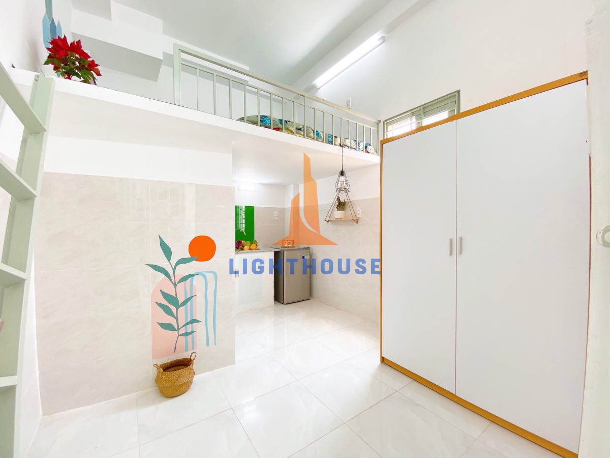 Duplex cửa sổ 3 đến 4 người ở thoải mái gần VLU, IUH, OU, Emart