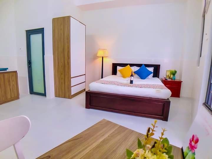 Căn hộ chung cư mới xây, cực kì cao cấp, full nội thất, ban công