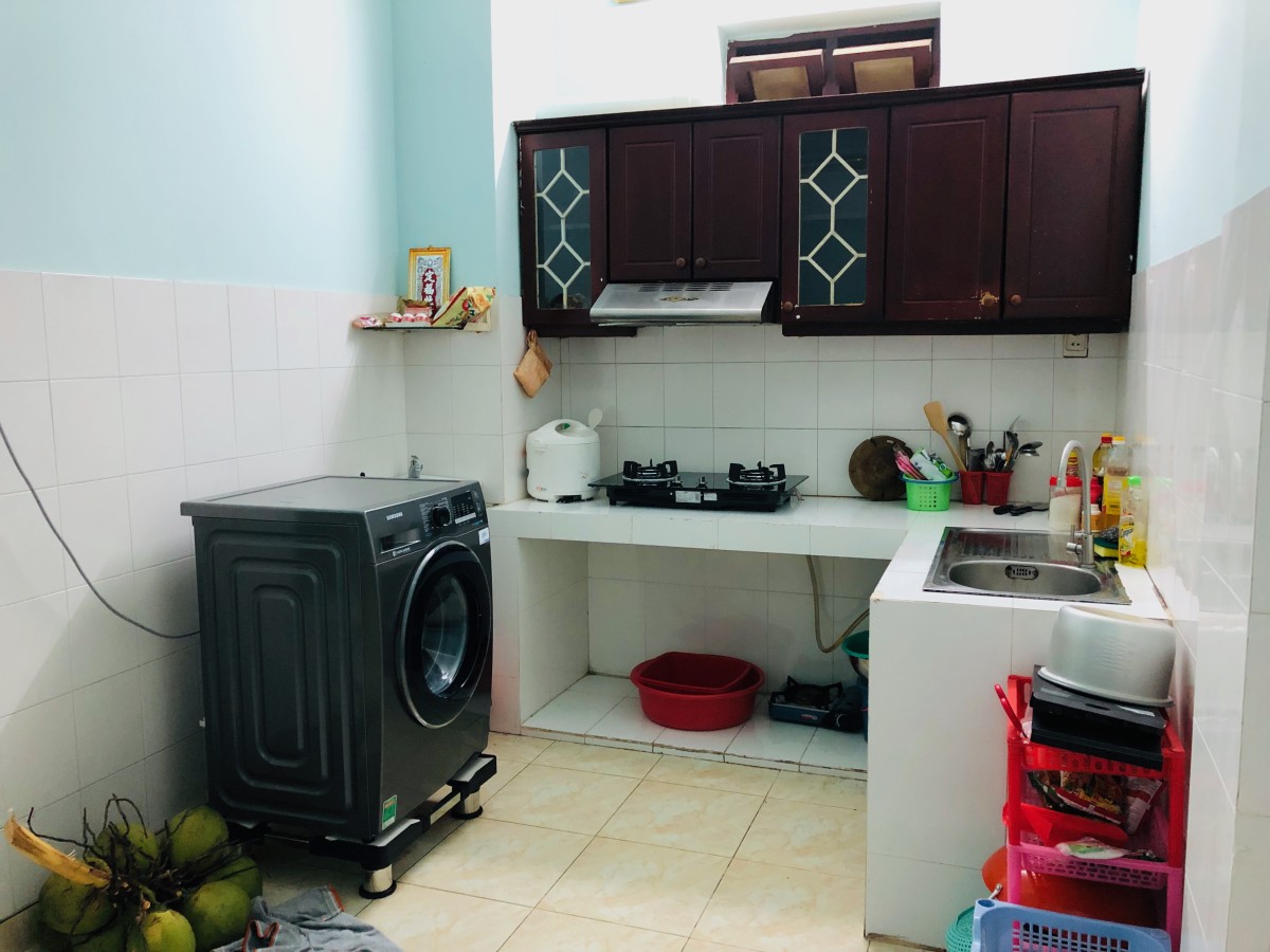 Cho Thuê Căn Hô CC Q.5 74m2 2PN 8tr (Nhà Trống) hoặc NT (TL)