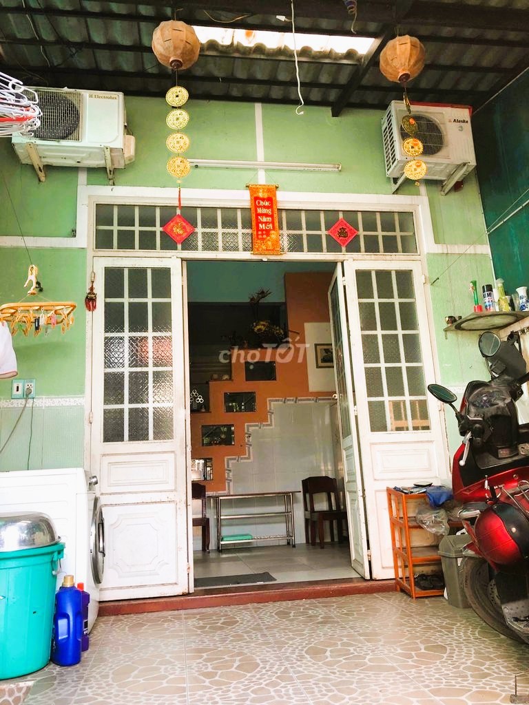 Cho thuê nhà mặt tiền đường Cô Giang, đầy đủ nội thất