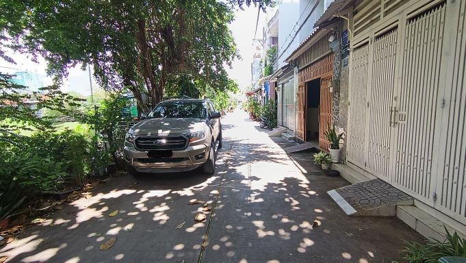 Cho thuê nhà đường rộng xe hơi vào tận nhà tại 1/35 Đường Chiến Lược, Phường Bình Trị Đông, Bình Tân