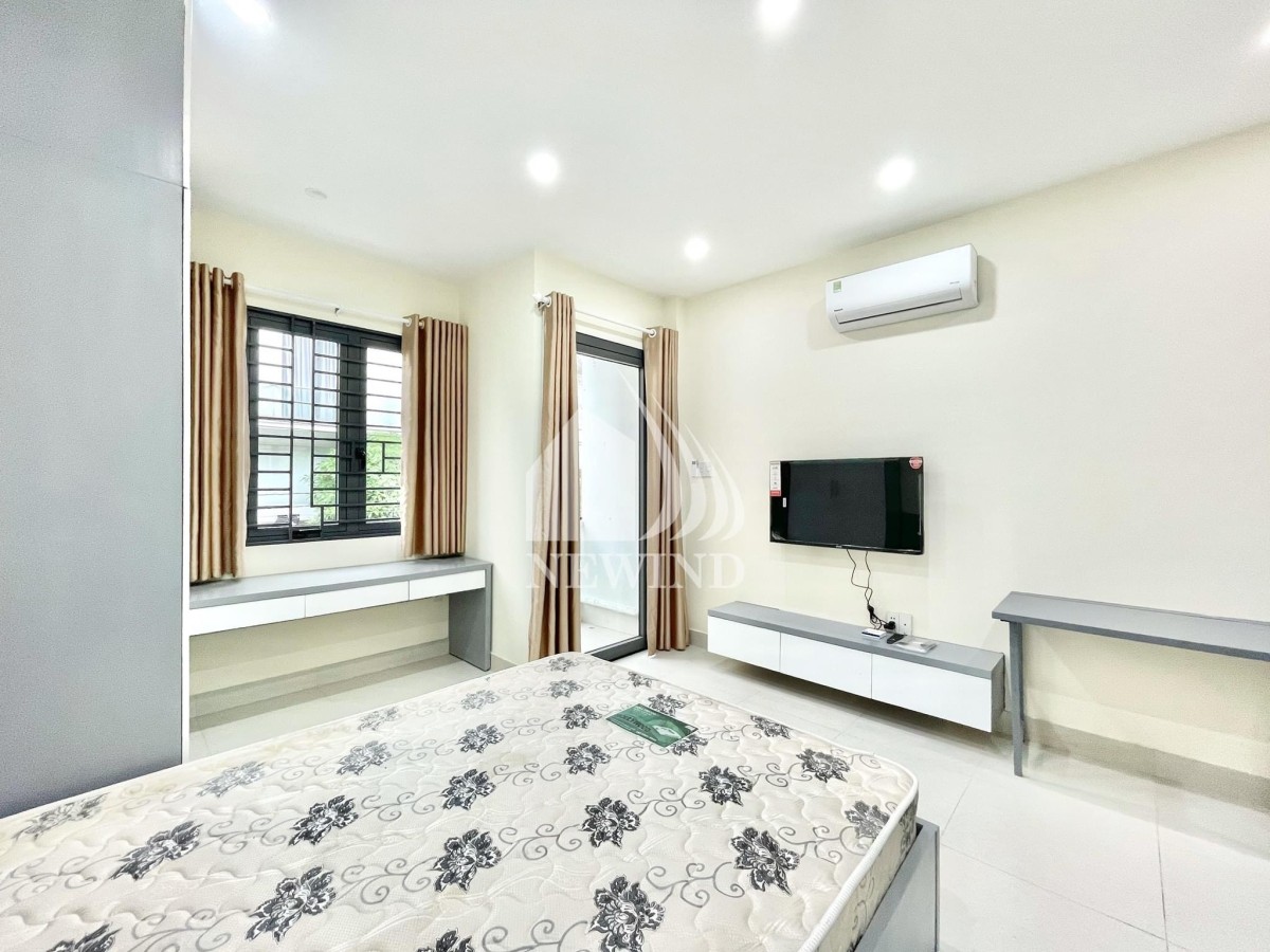 BHP Phòng đầy đủ nội thất có BAN CÔNG máy giặt riêng kế bên Lotte Quận 7