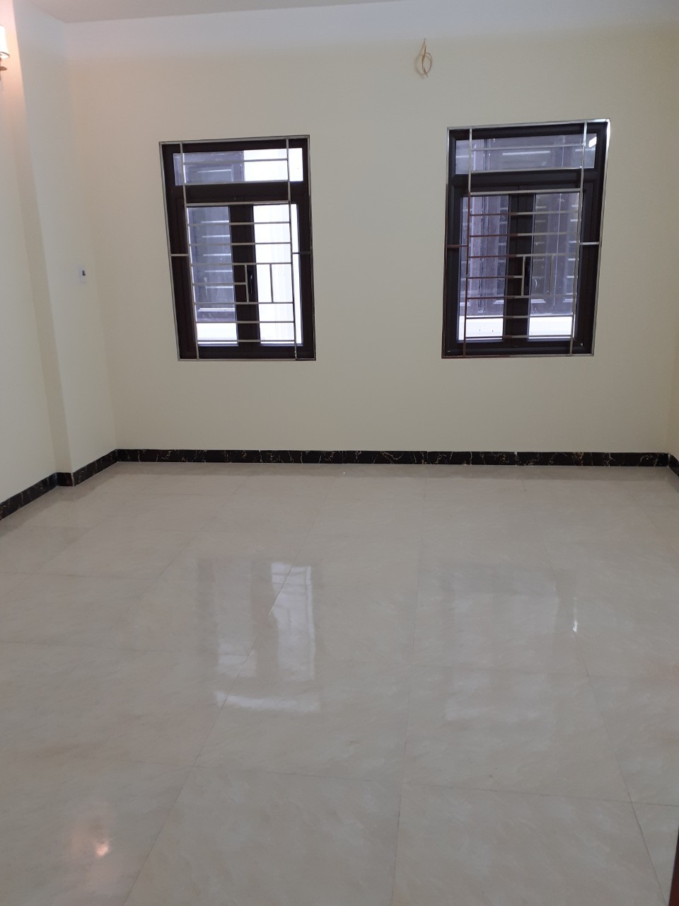 Cho thuê nhà nguyên căn tại Ngõ Gốc Đề