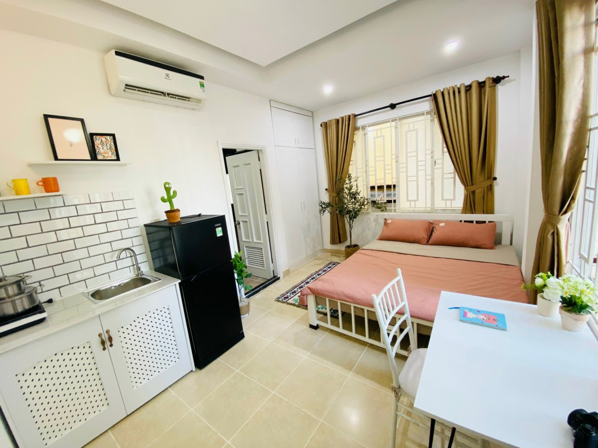 Cho thuê căn hộ tiện nghi, mới toanh ngay Nguyễn Trãi, Quận 1