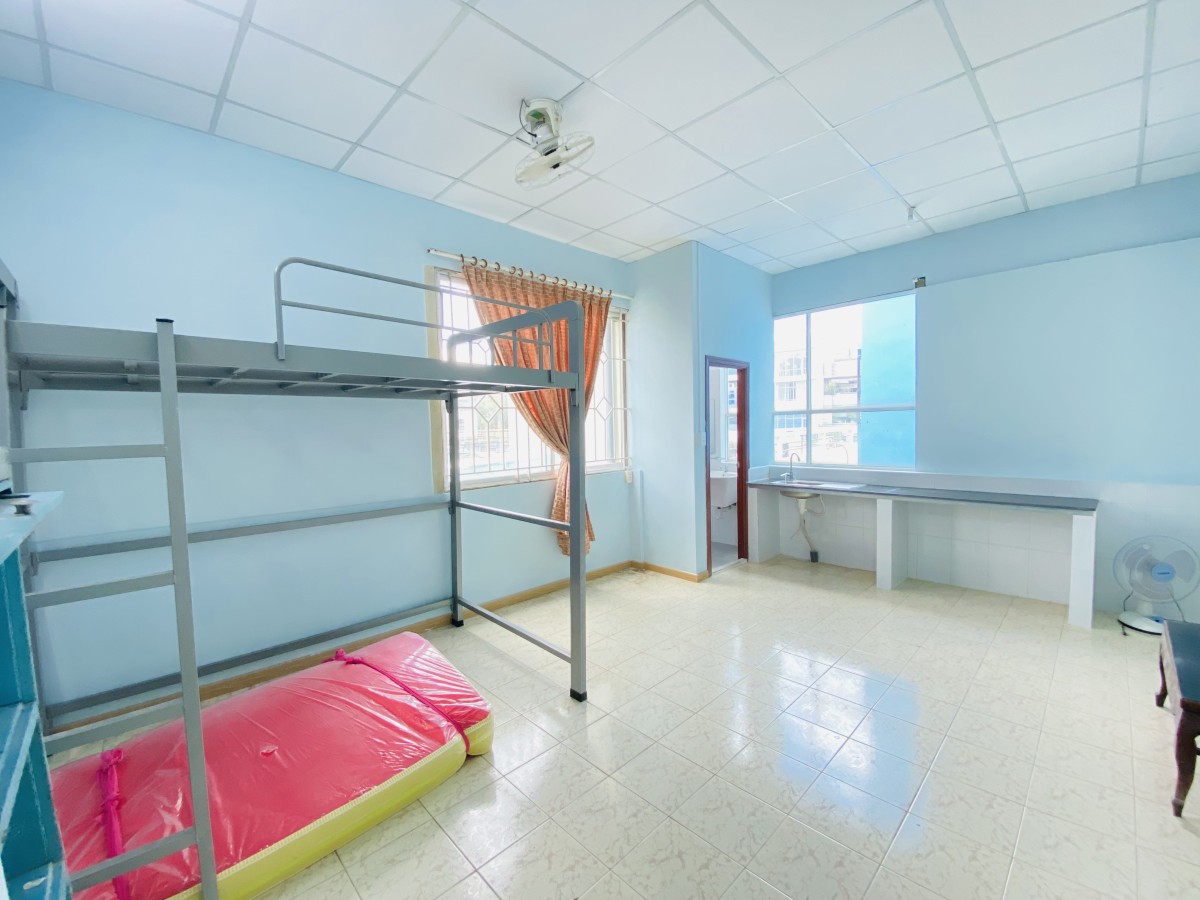 Cho thuê phòng trọ giá rẻ gần Đại Học Văn Lang