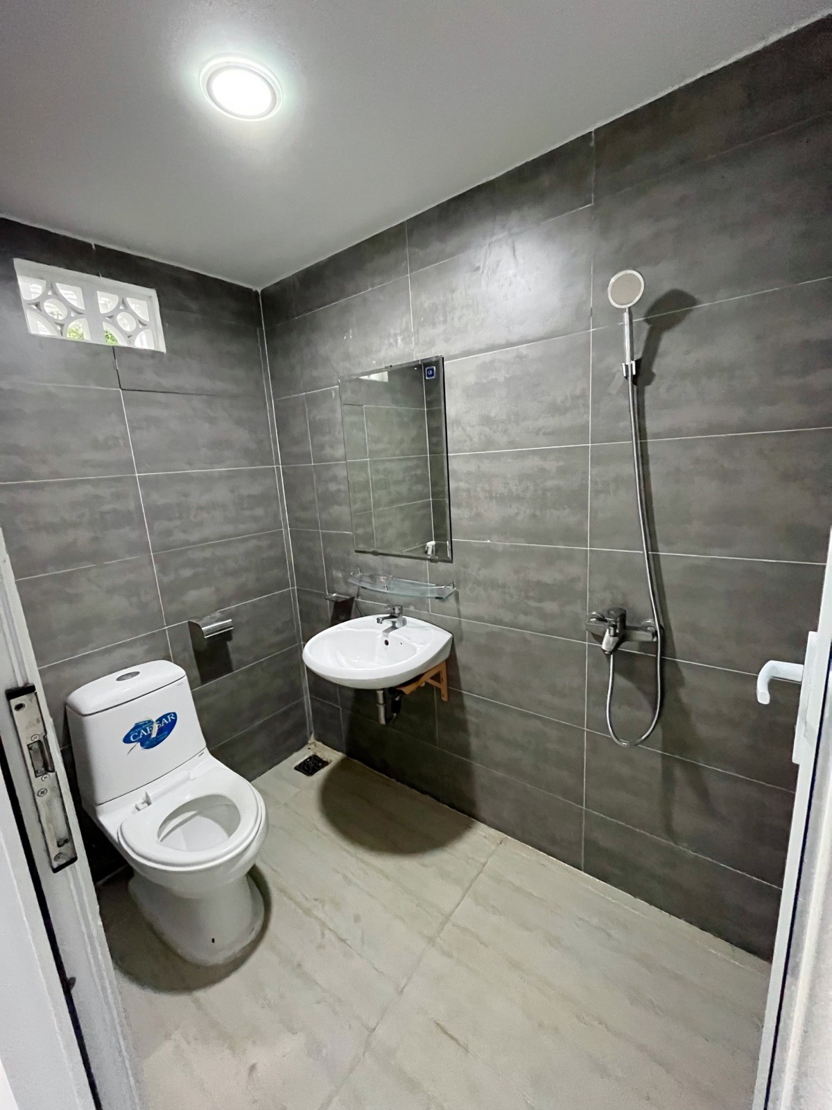 Phòng Trọ KTX HỒ VĂN HUÊ, Phú Nhuận Chỉ Từ 1tr400