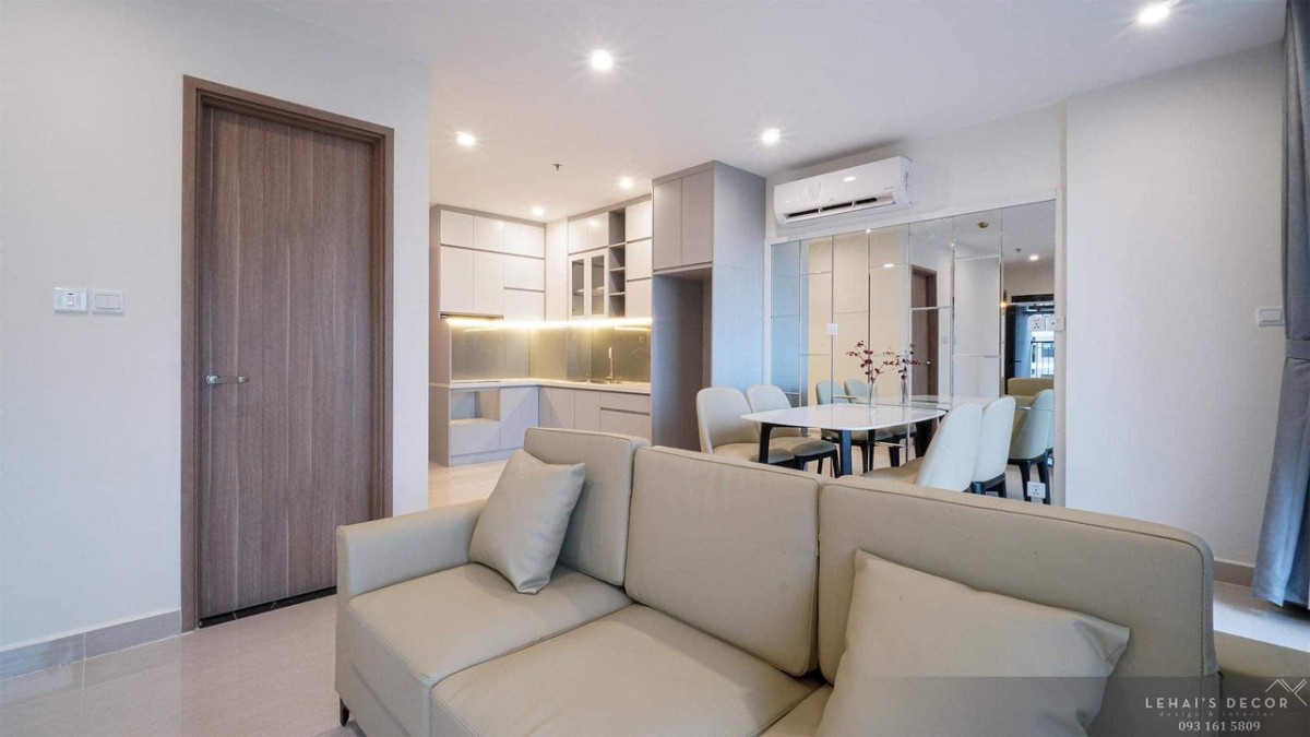 Cho thuê căn 2PN2WC Căn góc full nội thất thiết kế sang trọng view đẹp ở Vinhome Grand Park Quận 9