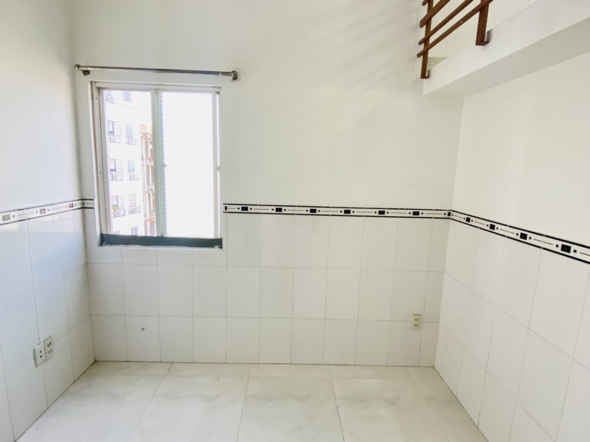 Căn duplex siêu xinh mới tinh có thang máy