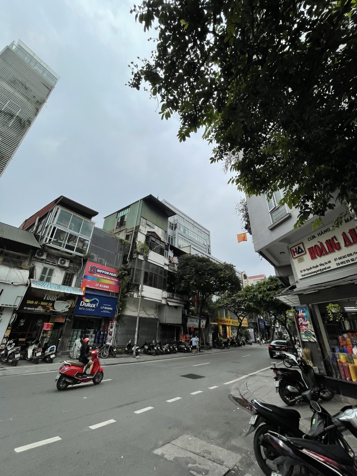 Cho thuê nhà có mặt tiền 5m rộng tại 97A Nguyễn Khuyến Văn Miếu Quận Đống Đa