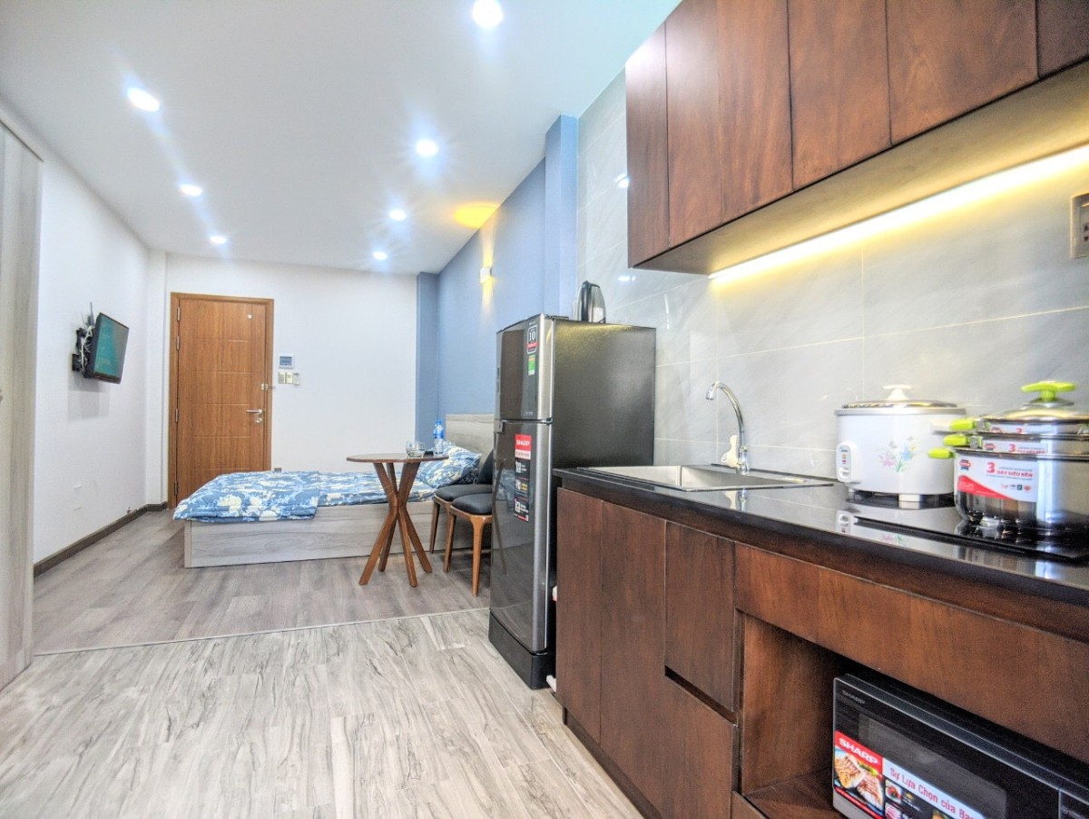 Cần cho thuê căn hộ dịch vụ đầy đủ nội thất tại 25 Nguyễn Bỉnh Khiêm