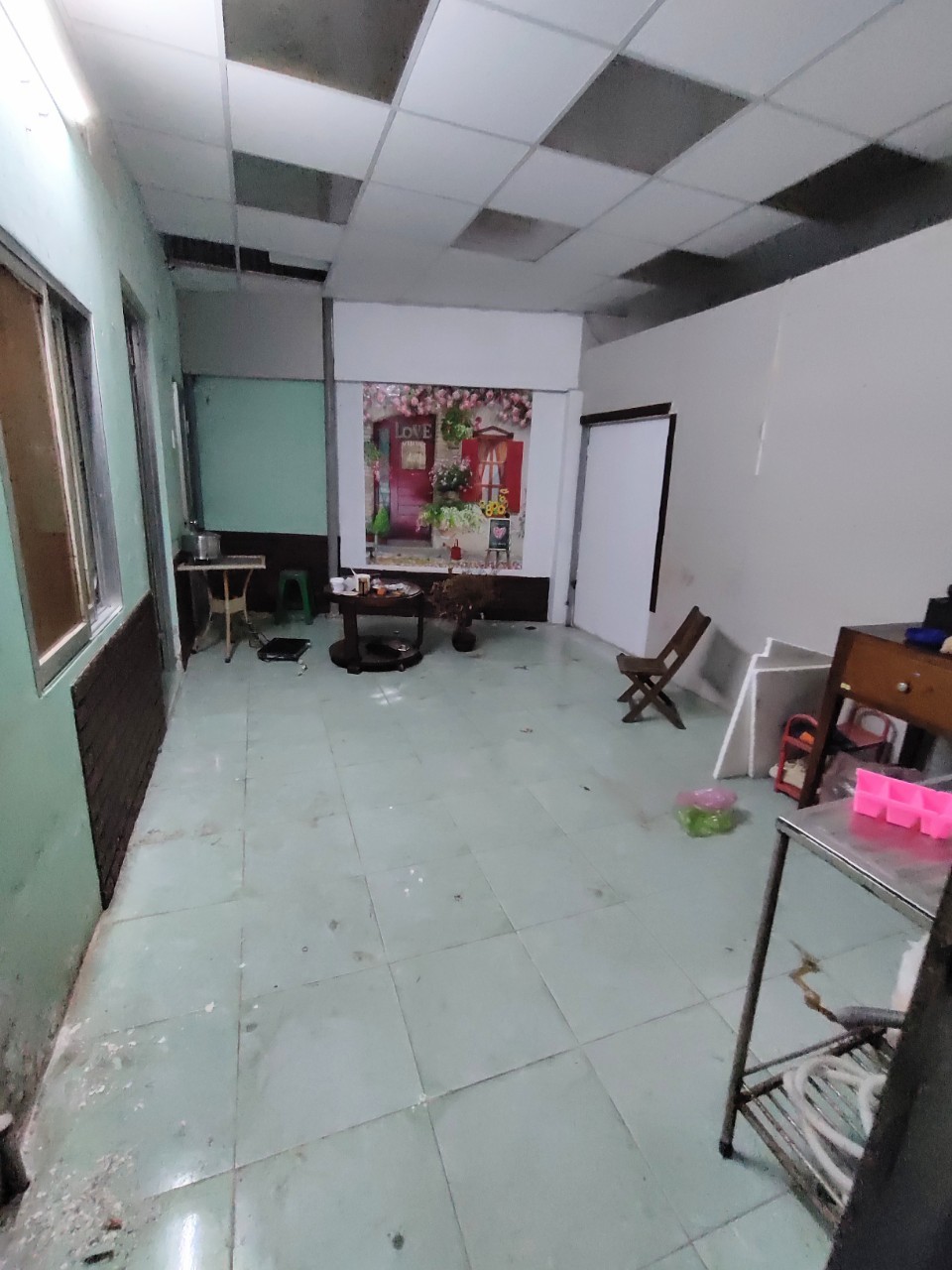 Cho thuê phòng rộng 38m2, sạch sẽ tại Nguyễn Thiện Thuật, Phường 24, Bình Thạnh