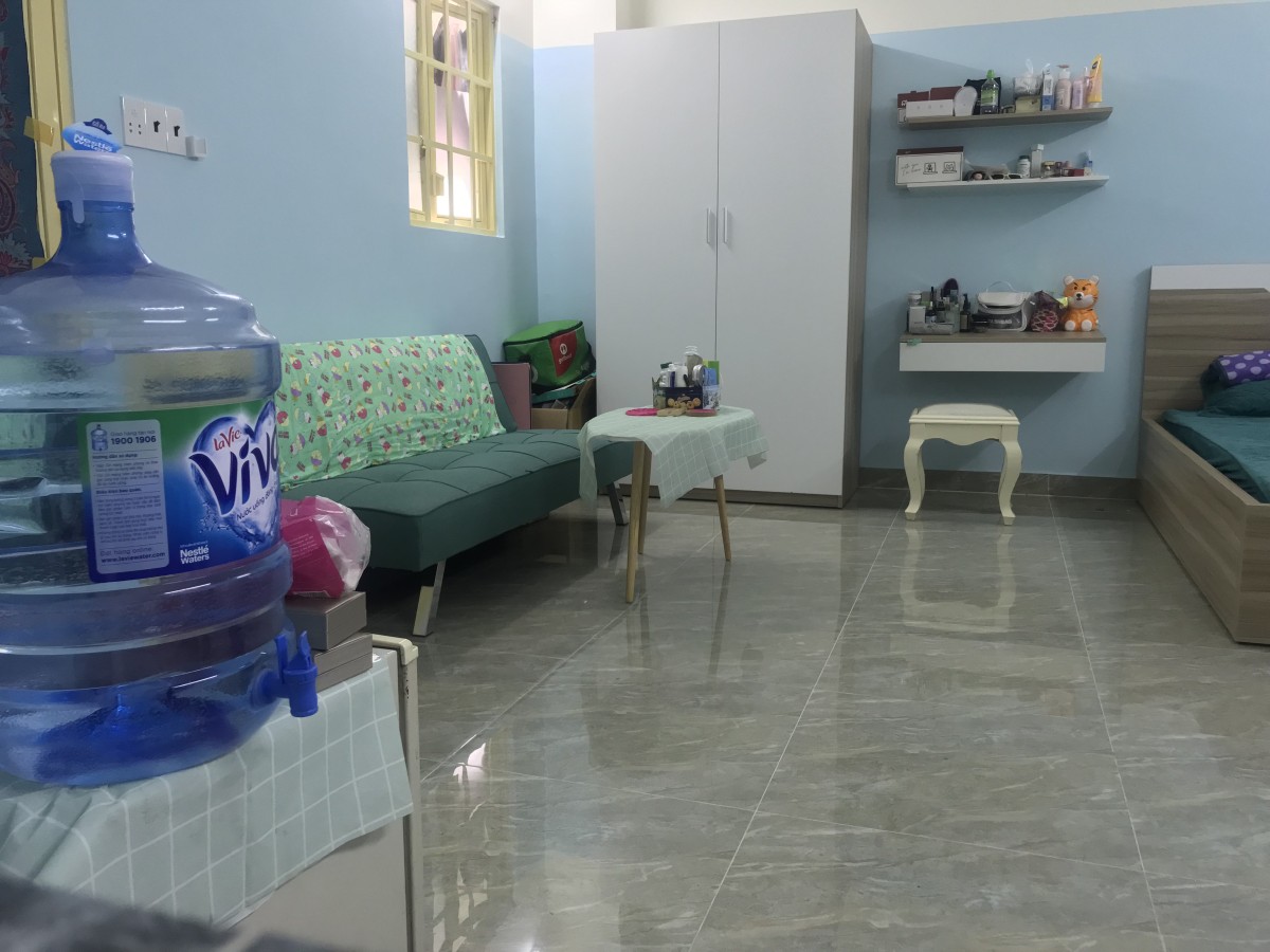 Cho thuê phòng mới, sạch sẽ, có nội thất tại Bùi Văn Ba, Tân Thuận Đông, Quận 7