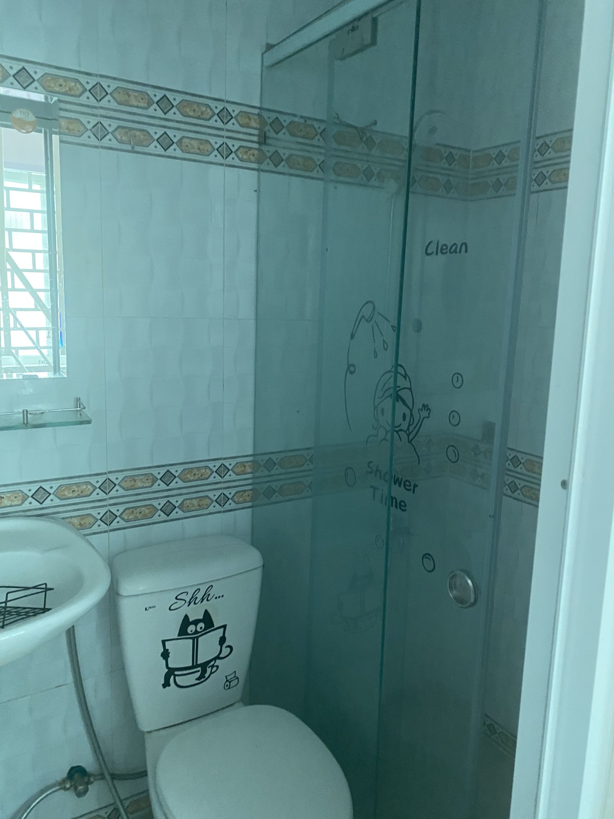 Cho thuê phòng trọ sạch đẹp, an ninh, yên tĩnh, sát bãi biển sau Vũng Tàu. Liên hệ: 0934930823