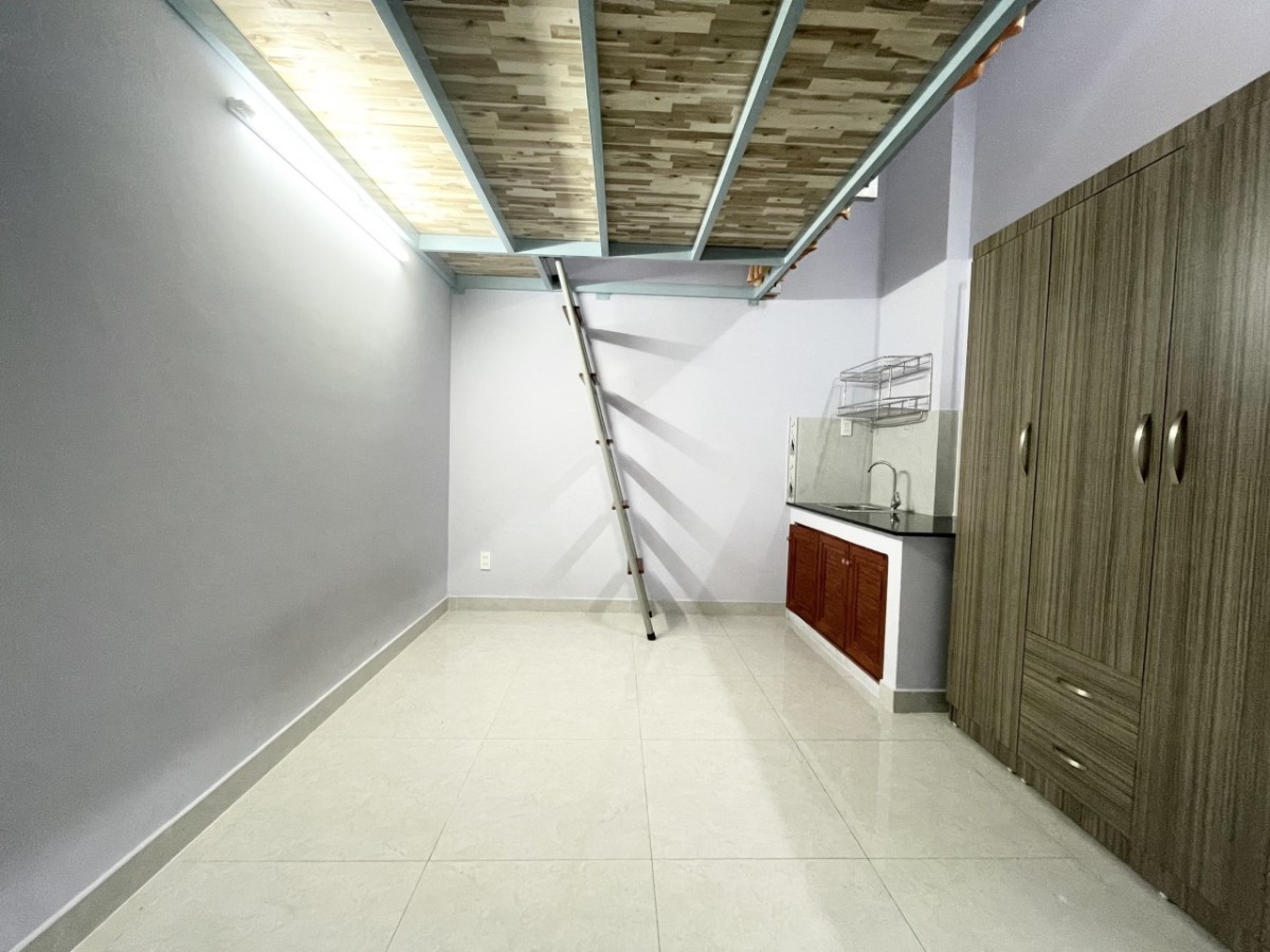 Phòng trọ sinh viên nội thất cơ bản tại Tân Quy Quận 7