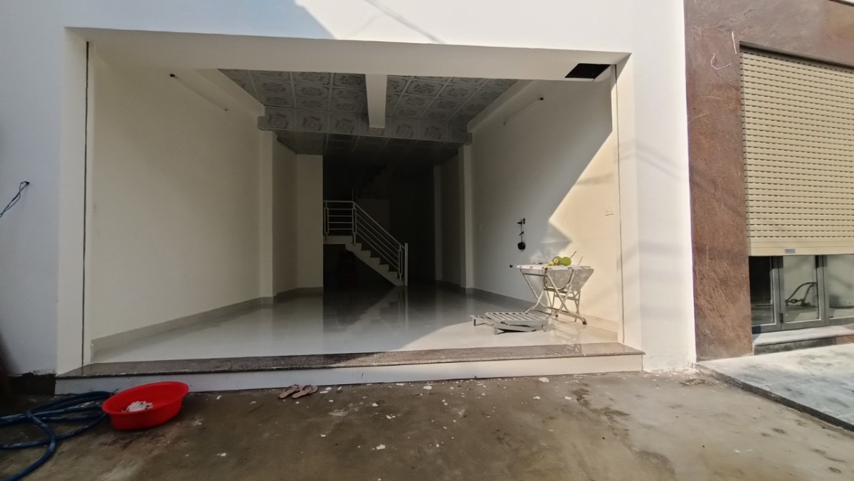 Cho thuê nhà nguyên căn mới xây ngay Tân Phú - quận 9