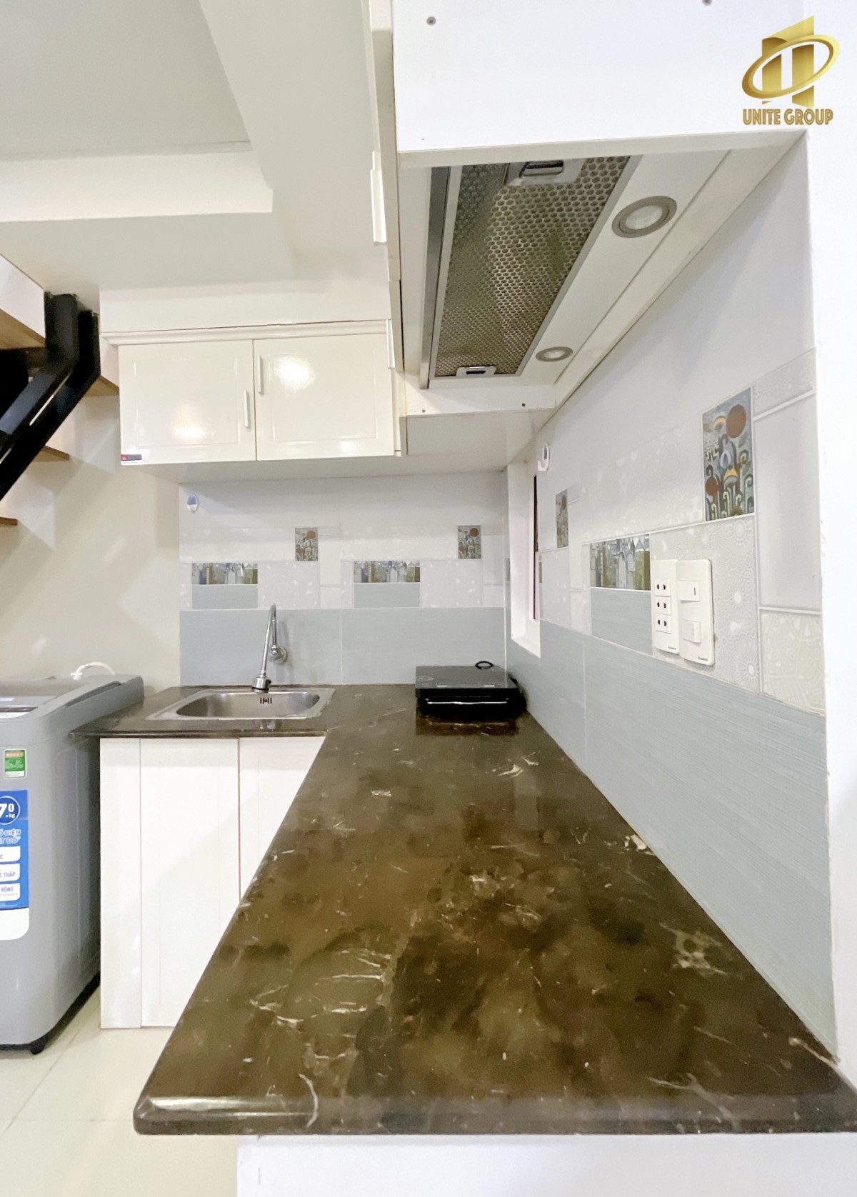 Duplex có máy giặt riêng, đủ nội thất, sạch sẽ ở Ng.T.Thập Q7