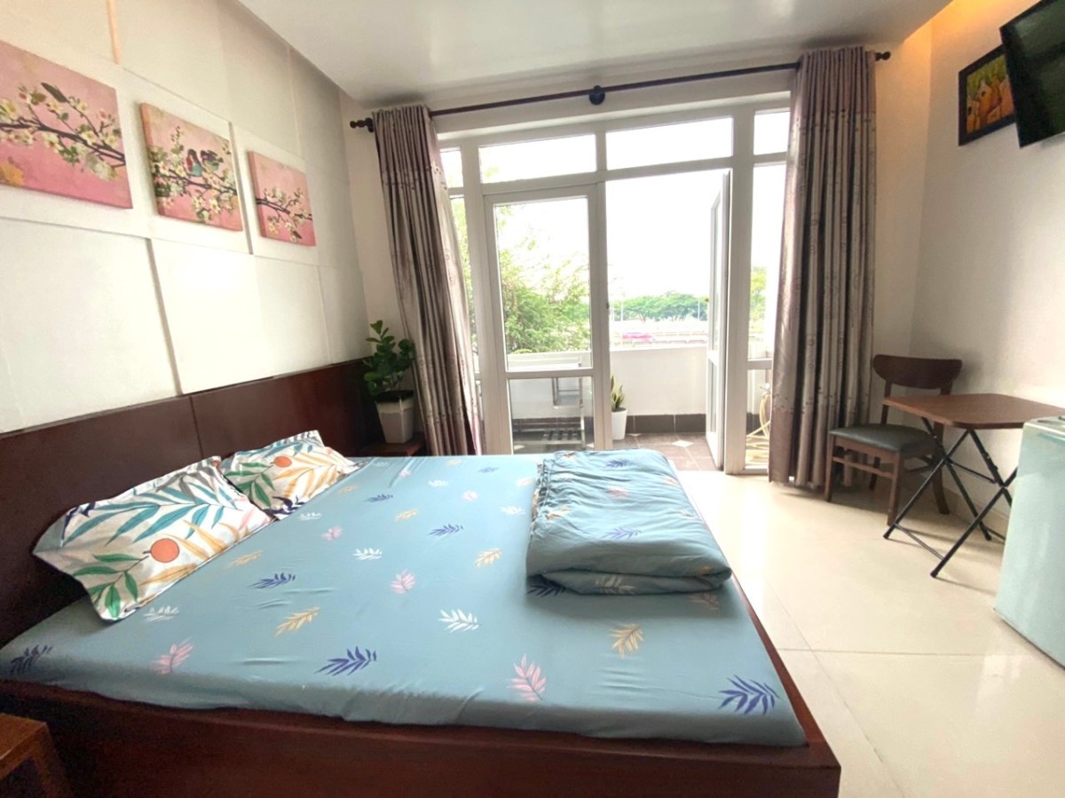 Cho thuê phòng 25m2, có bancol Full nội thất ở KDC Ven Sông đối diện ĐH RMIT & TDTU